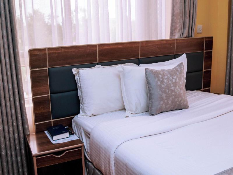 Buraha Zenoni Hotel and Resort image
