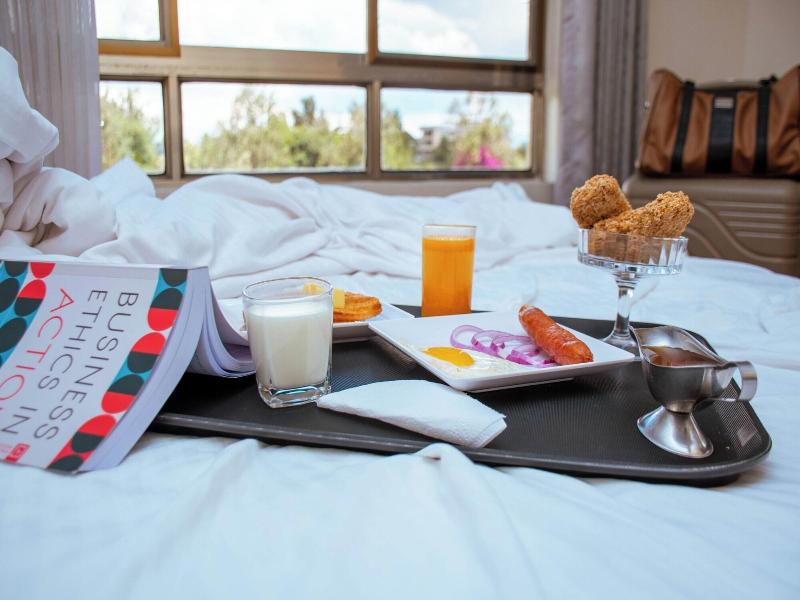 Buraha Zenoni Hotel and Resort image
