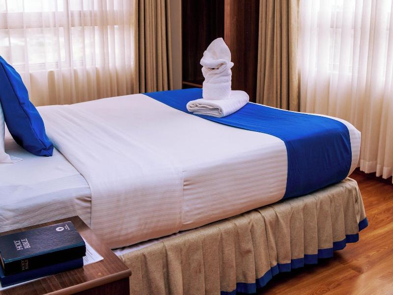 Buraha Zenoni Hotel and Resort image