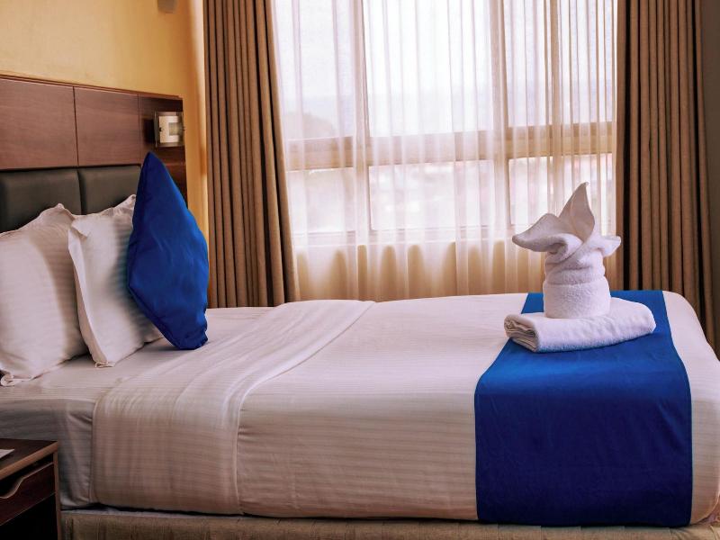 Buraha Zenoni Hotel and Resort image