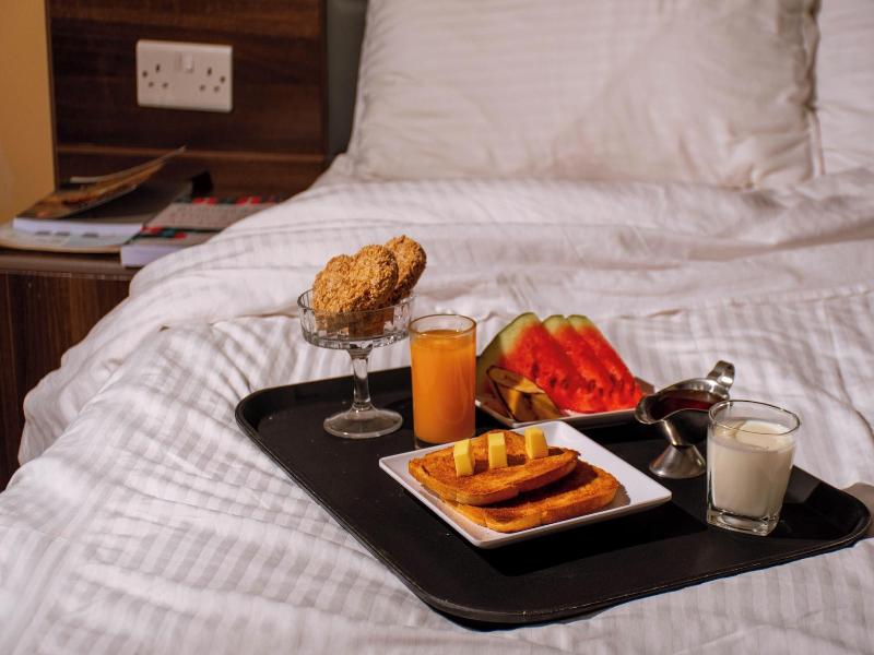 Buraha Zenoni Hotel and Resort image