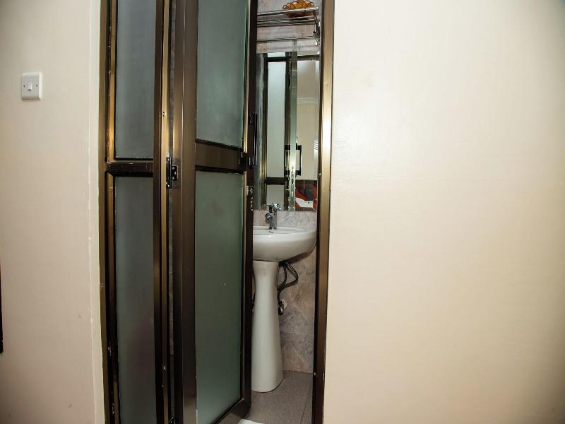 Buraha Zenoni Hotel and Resort image
