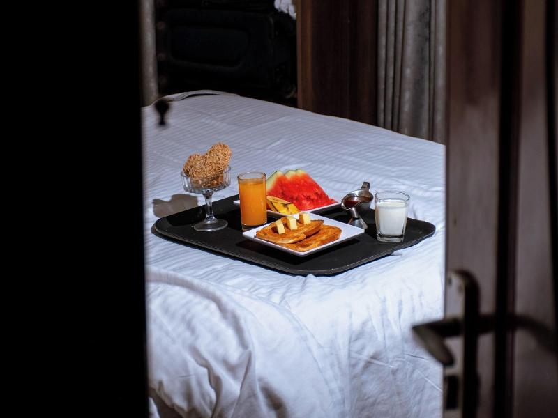 Buraha Zenoni Hotel and Resort image