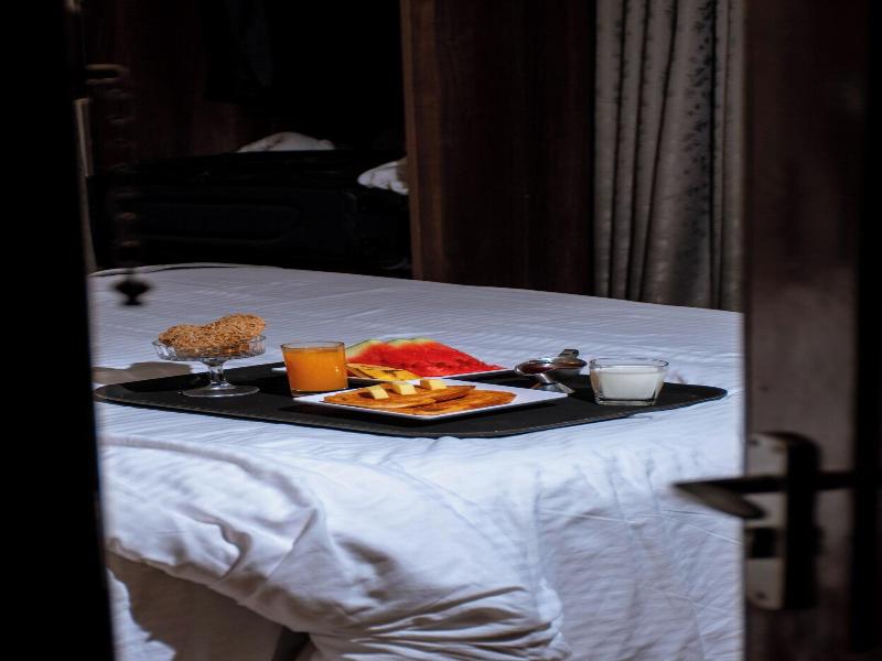 Buraha Zenoni Hotel and Resort image
