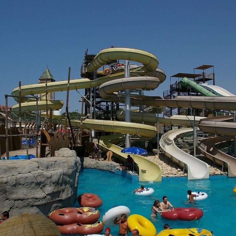 Lily Town Hotel image