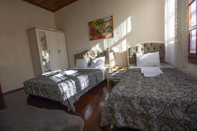 Lily Town Hotel image