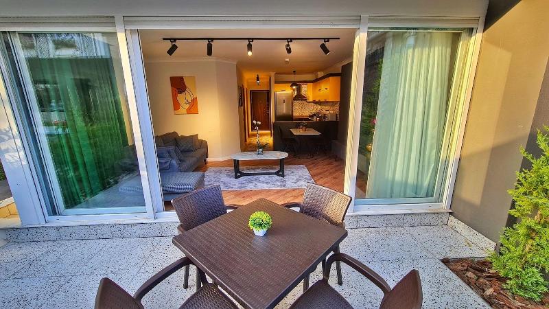 Letstay Sweet Home Apart Hotel image