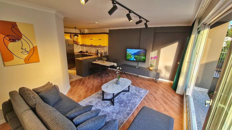 Letstay Sweet Home Apart Hotel image