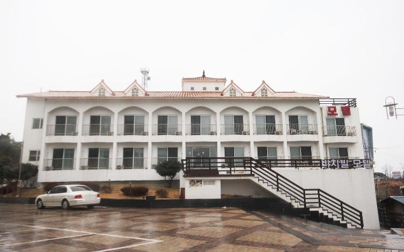 Buan Chaeseokgang Beach Ville image