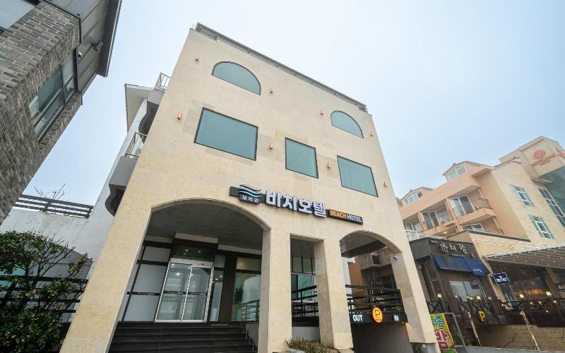 Buan Chaeseokgang Beach Ville image