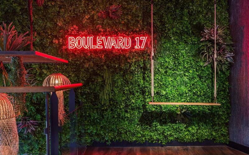 Boulevard 17 image