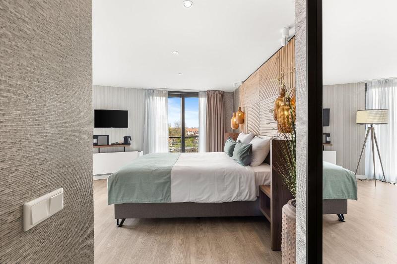 Boulevard 17 image
