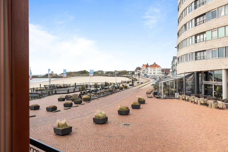 Boulevard 17 image
