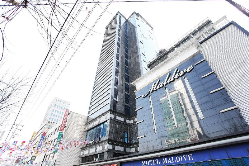 Konkuk University Boutique Nine image
