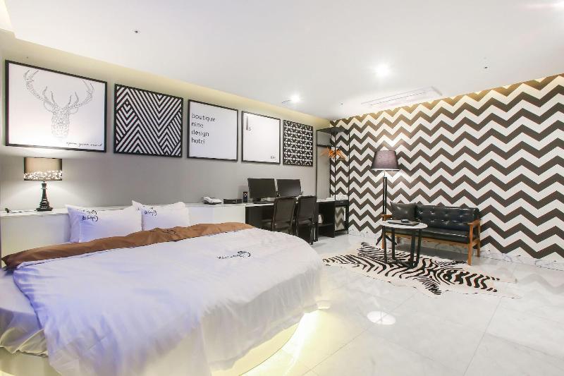 Konkuk University Boutique Nine image