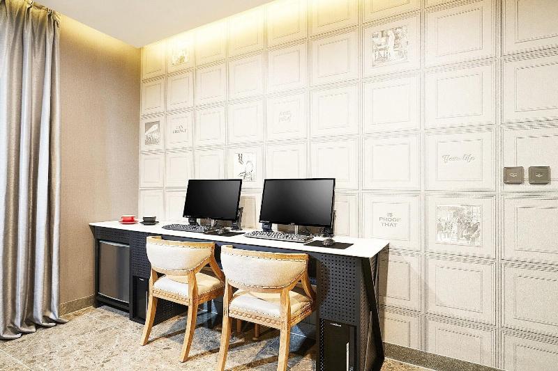 Konkuk University Boutique Nine image