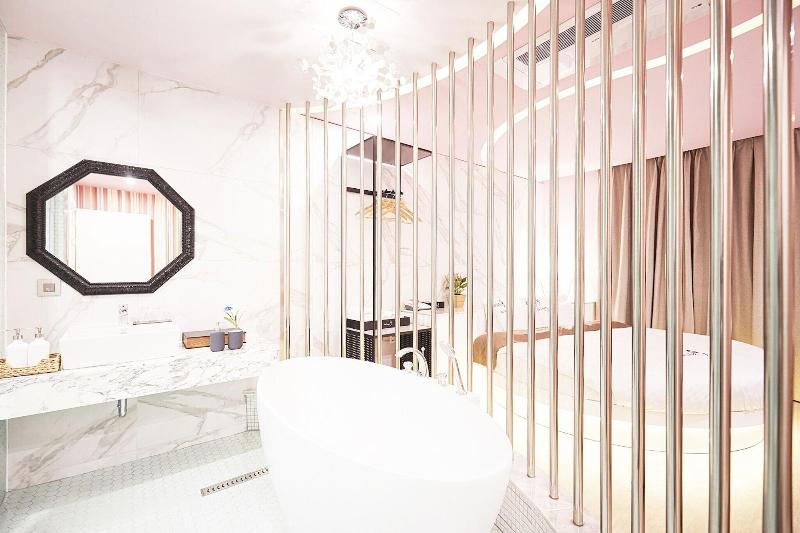 Konkuk University Boutique Nine image