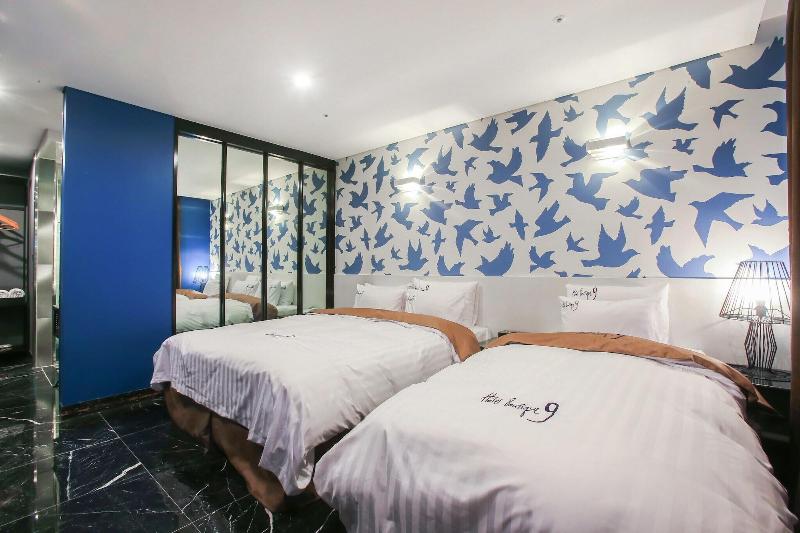Konkuk University Boutique Nine image