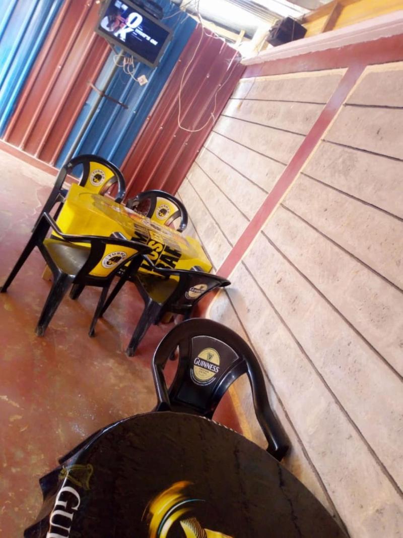 Ebony Park Lounge image