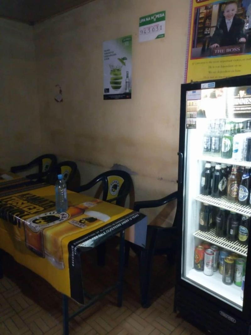 Ebony Park Lounge image