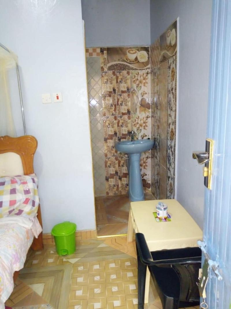 Ebony Park Lounge image