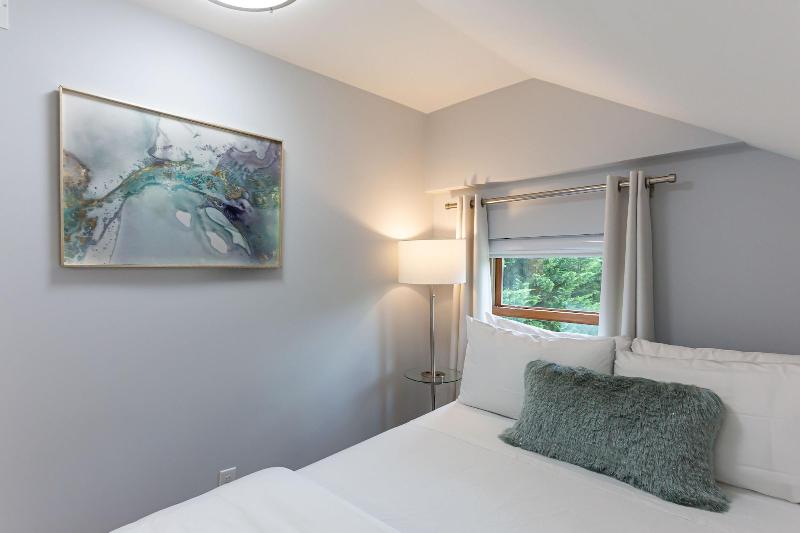 Skylaranna Hotel and Resort image