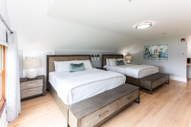 Skylaranna Hotel and Resort image