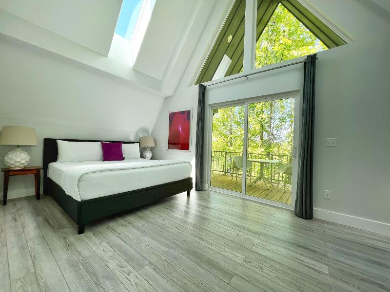 Skylaranna Hotel and Resort image