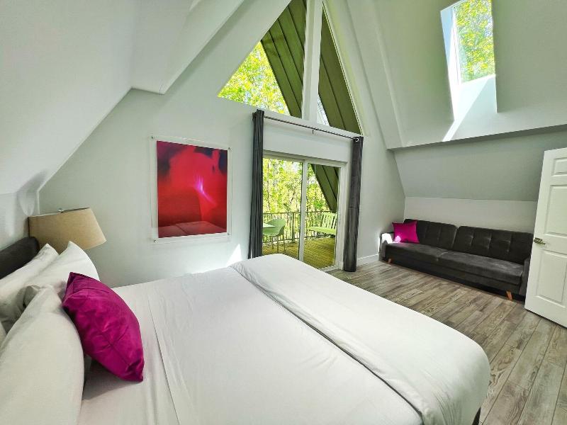 Skylaranna Hotel and Resort image