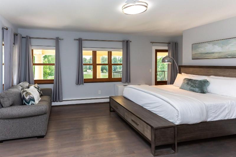 Skylaranna Hotel and Resort image
