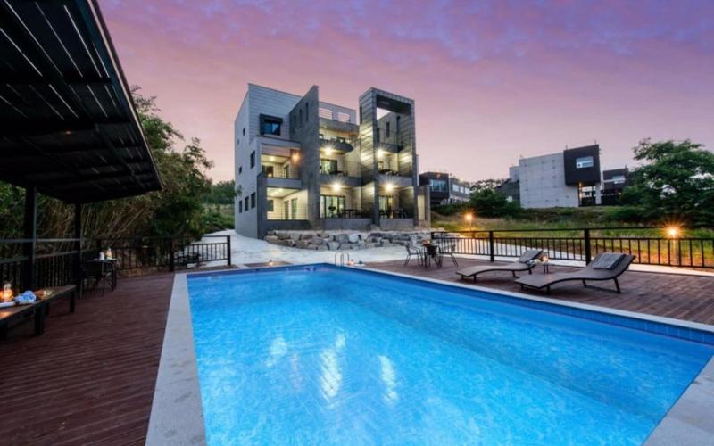 Pohang Good's Pool Villa image