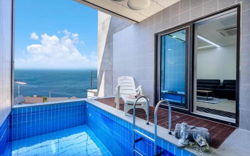 Pohang Good's Pool Villa image