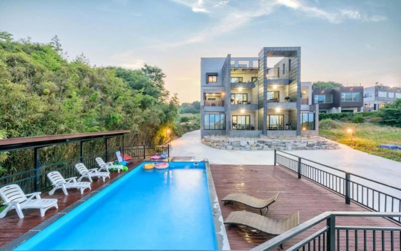 Pohang Good's Pool Villa image