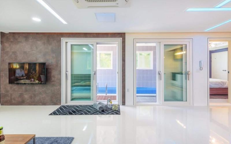 Pohang Good's Pool Villa image