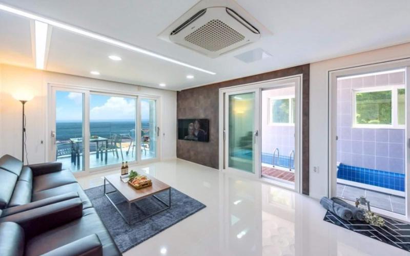 Pohang Good's Pool Villa image