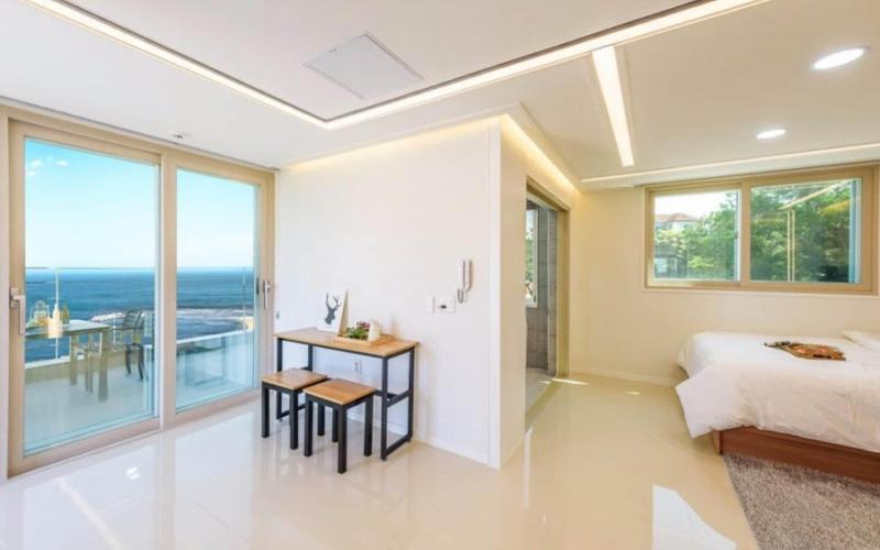 Pohang Good's Pool Villa image