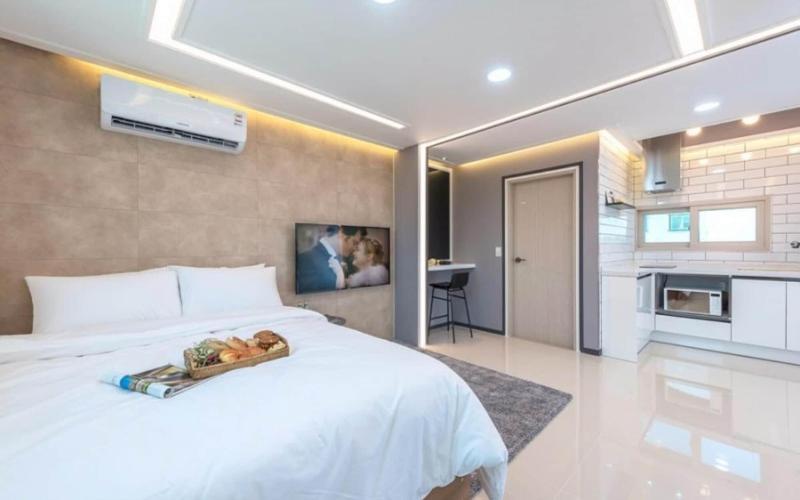 Pohang Good's Pool Villa image