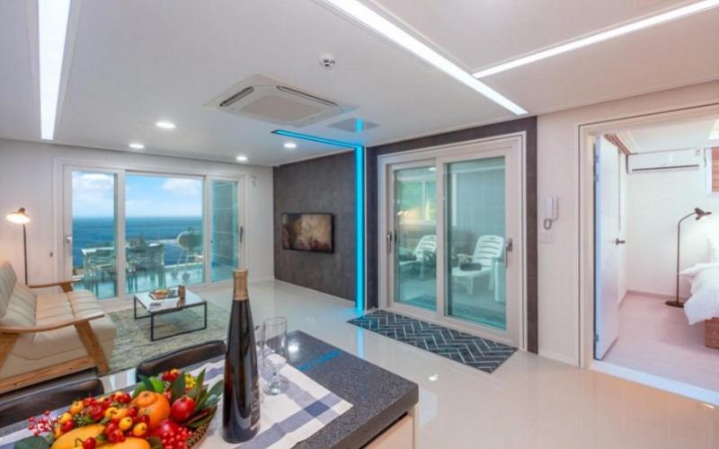 Pohang Good's Pool Villa image