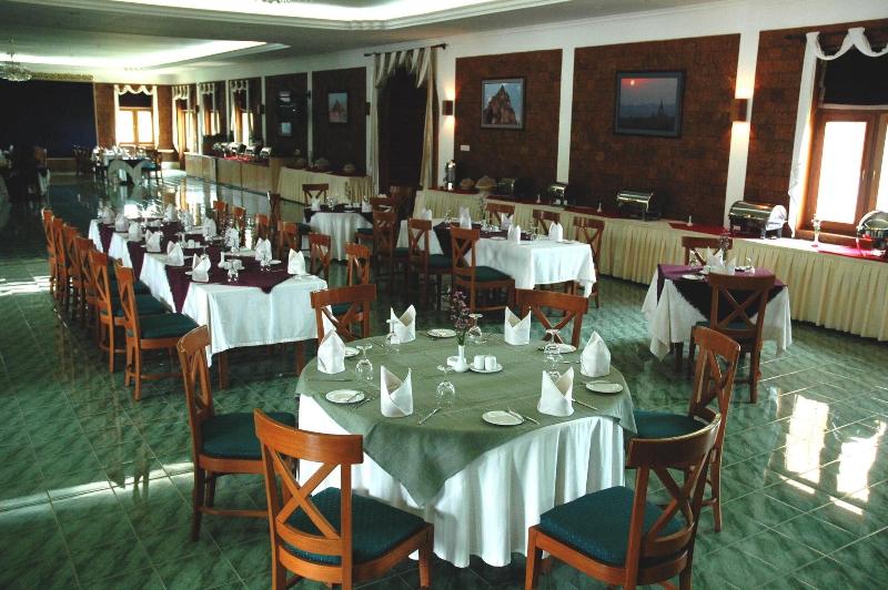 Aye Thar Yar Golf Resort image