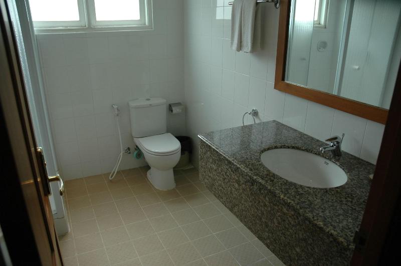 Aye Thar Yar Golf Resort image