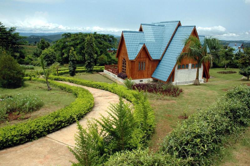 Aye Thar Yar Golf Resort image