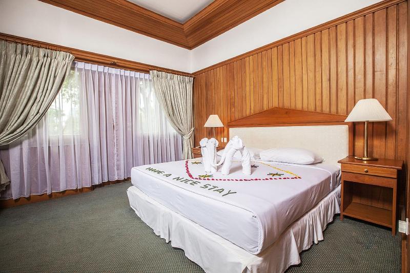 Aye Thar Yar Golf Resort image