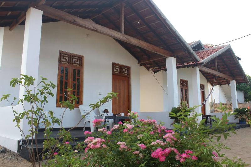 De Perla Resort image