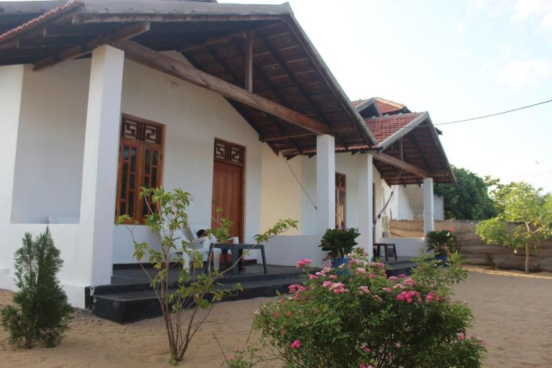 De Perla Resort image