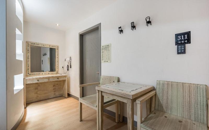 Hwaseong Wolmun Lavender Onchen Hotel image