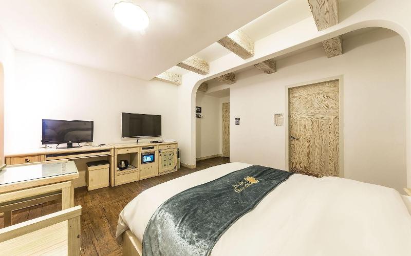 Hwaseong Wolmun Lavender Onchen Hotel image