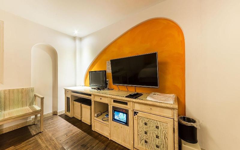 Hwaseong Wolmun Lavender Onchen Hotel image