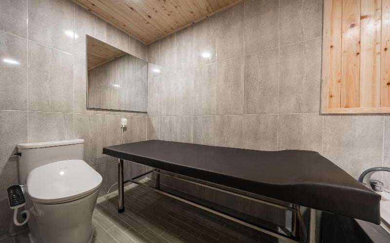 Hwaseong Wolmun Lavender Onchen Hotel image