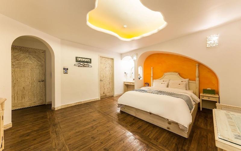 Hwaseong Wolmun Lavender Onchen Hotel image