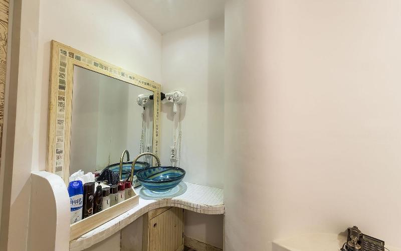 Hwaseong Wolmun Lavender Onchen Hotel image